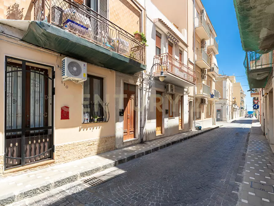 Immagine 2 di Appartamento in vendita  in Via Limpetra 112 a Augusta
