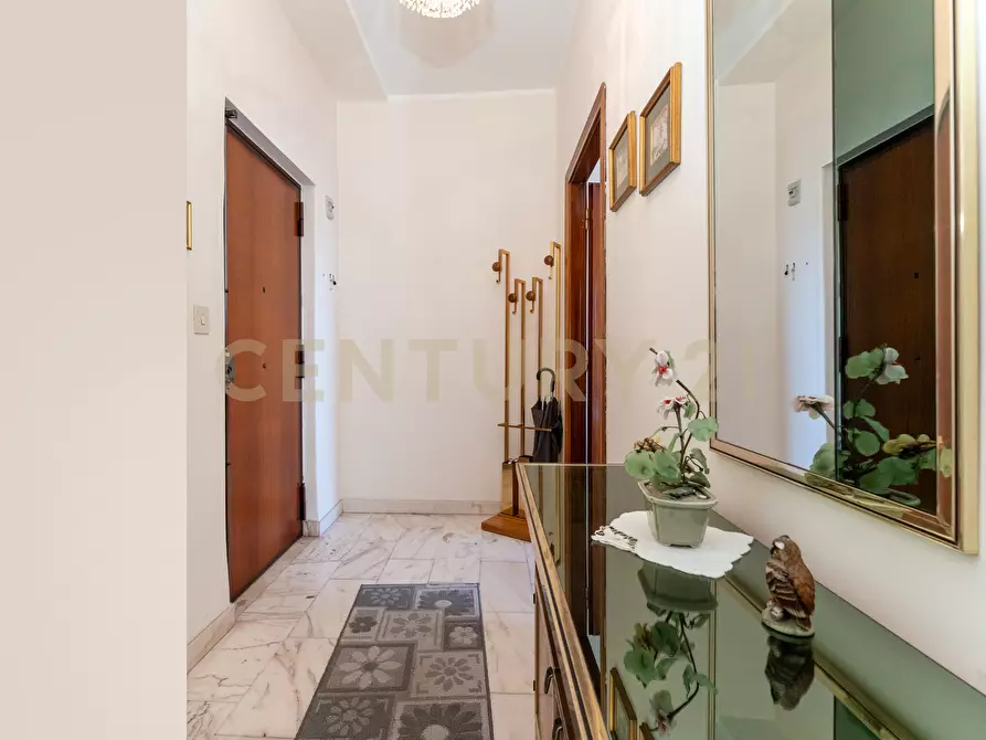 Immagine 10 di Quadrilocale in vendita  in Via Monreale 16 a Catania