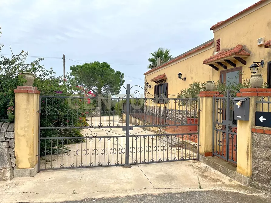 Immagine 5 di Villa in vendita  in Contrada Pirato Cava Maria 37 a Modica