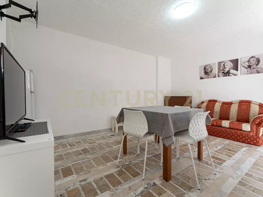 Immagine 12 di Bilocale in vendita  in Via G. M. Frontini 49 a Aci Castello