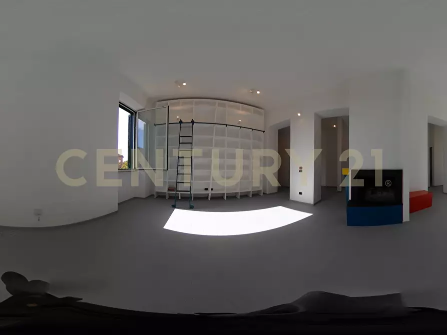 Immagine 44 di Attico in vendita  in Via Antonio Mordini 14 a Roma