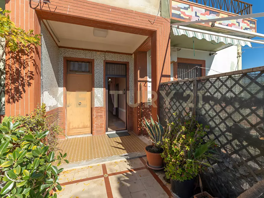 Immagine 10 di Casa semindipendente in vendita  in VIA SCALA DI BETTA 69 a Sant'agata Li Battiati
