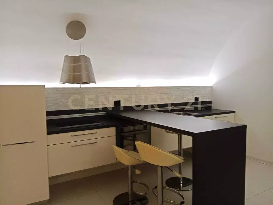 Immagine 25 di Bilocale in vendita  in Via Tezzano 26 a Catania