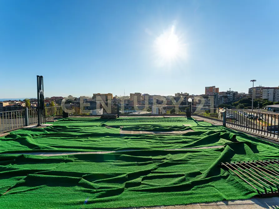 Immagine 12 di Pentalocale in vendita  in Via Lo Jacono Francesco 53 a Sant'agata Li Battiati