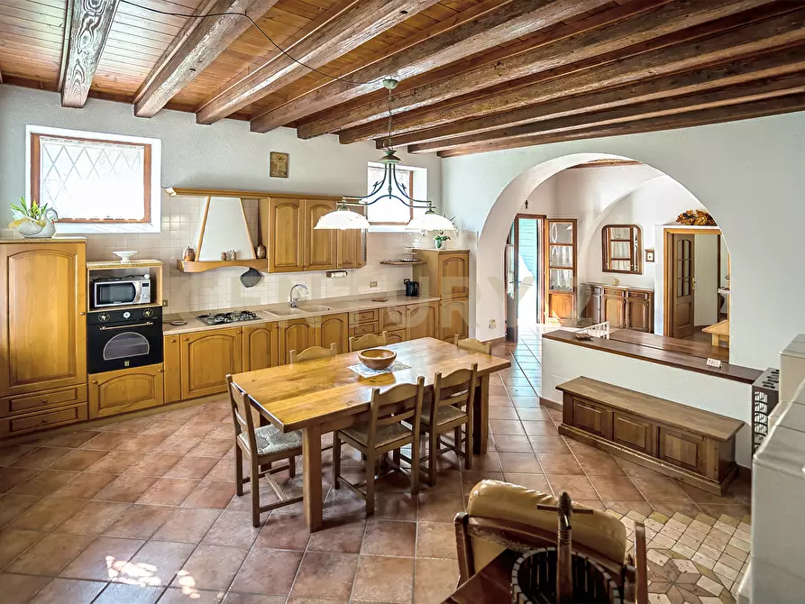 Immagine 49 di Villa in vendita  in Via Adige 25 a Brentino Belluno