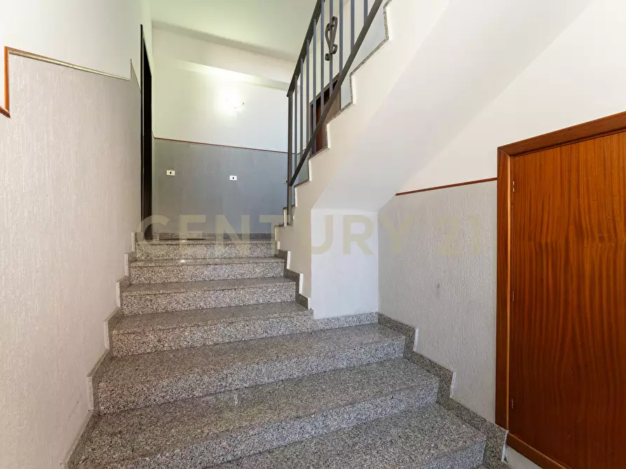 Immagine 25 di Attico in vendita  in Via Finocchiari 12 a Aci Catena