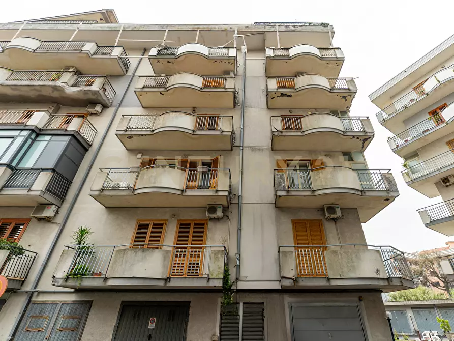 Immagine 14 di Quadrilocale in vendita  in Via Ludovico Ariosto 27 a Acireale