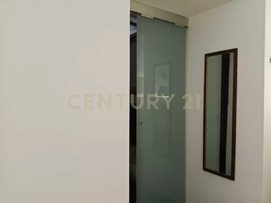 Immagine 30 di Bilocale in vendita  in Via Tezzano 26 a Catania