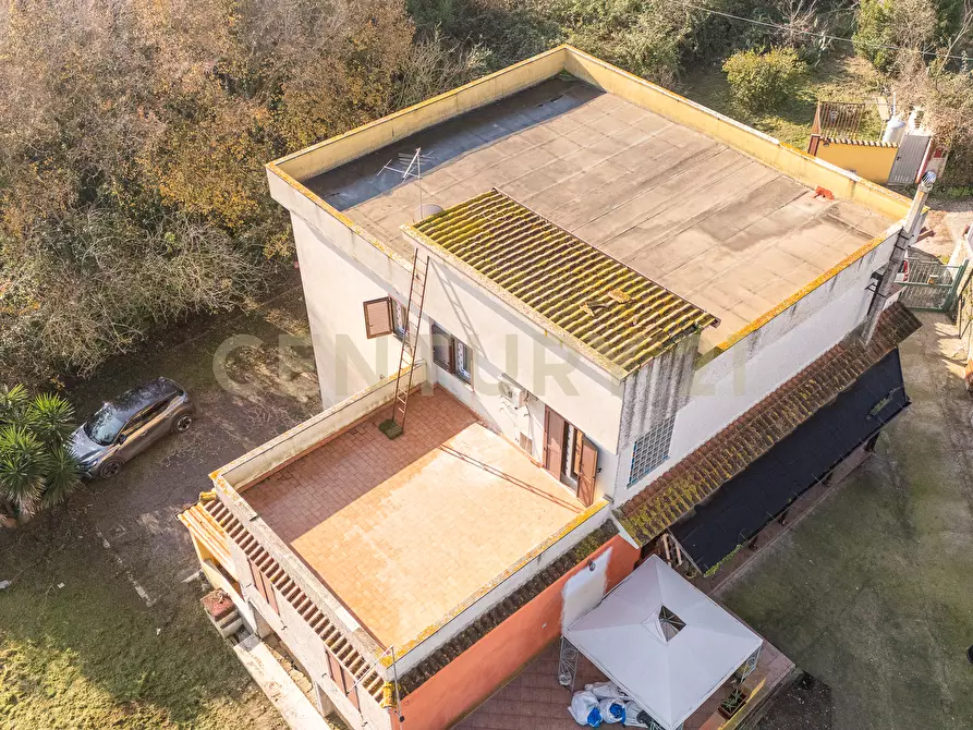 Immagine 30 di Villa in vendita  in Via Ombrone 9 a Aprilia