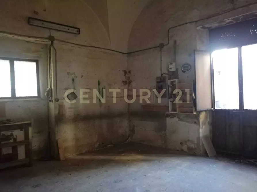 Immagine 20 di Trilocale in vendita  in Via F. Bianco 1 a Catania