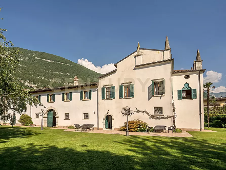 Immagine 169 di Villa in vendita  in Via Adige 25 a Brentino Belluno