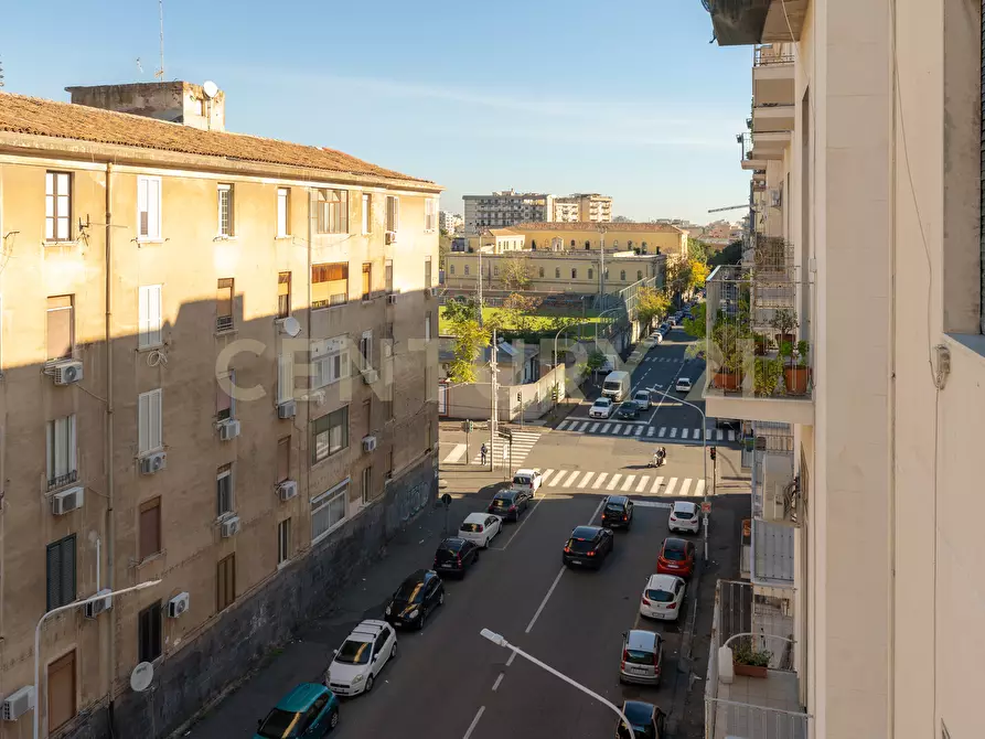 Immagine 19 di Quadrilocale in vendita  in Via Ammiraglio Toscano 5 a Catania