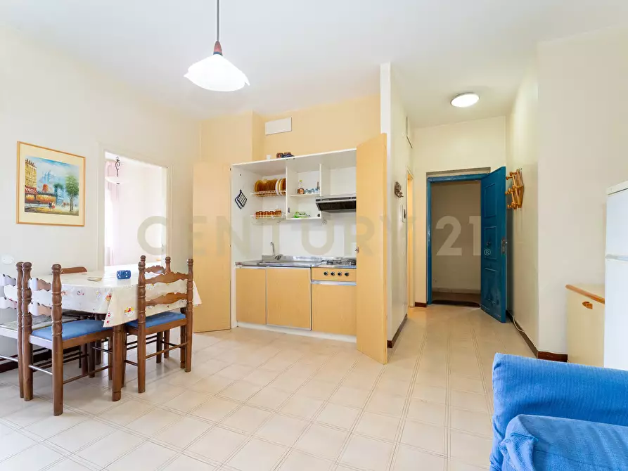 Immagine 14 di Bilocale in vendita  in Via Porticato 17 a Giardini-Naxos