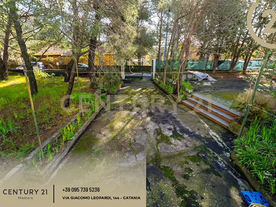 Immagine 32 di Villa in vendita  in Via Francesco Durante 11 a Pedara