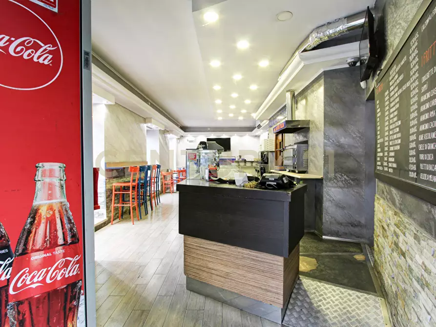 Immagine 12 di Pizzeria / Pub in vendita  in Via Montebuono 1 a Roma