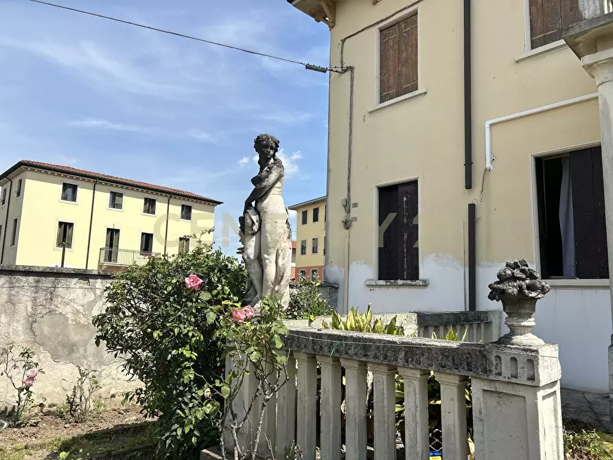 Immagine 10 di Casa indipendente in vendita  in Viale Europa 15 a Monteforte D'alpone