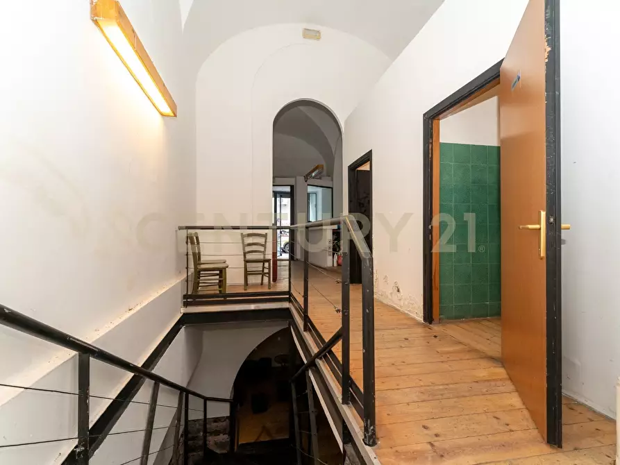 Immagine 6 di Locale commerciale in vendita  in Via Giuseppe Verdi 65 a Catania