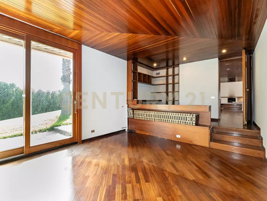 Immagine 33 di Villa in vendita  in Via dei Maceratoi 4 a Acireale