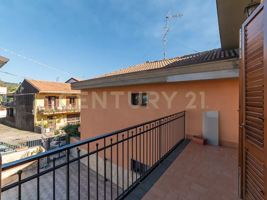 Immagine 25 di Casa indipendente in vendita  in Via Cassone 39 D a Zafferana Etnea