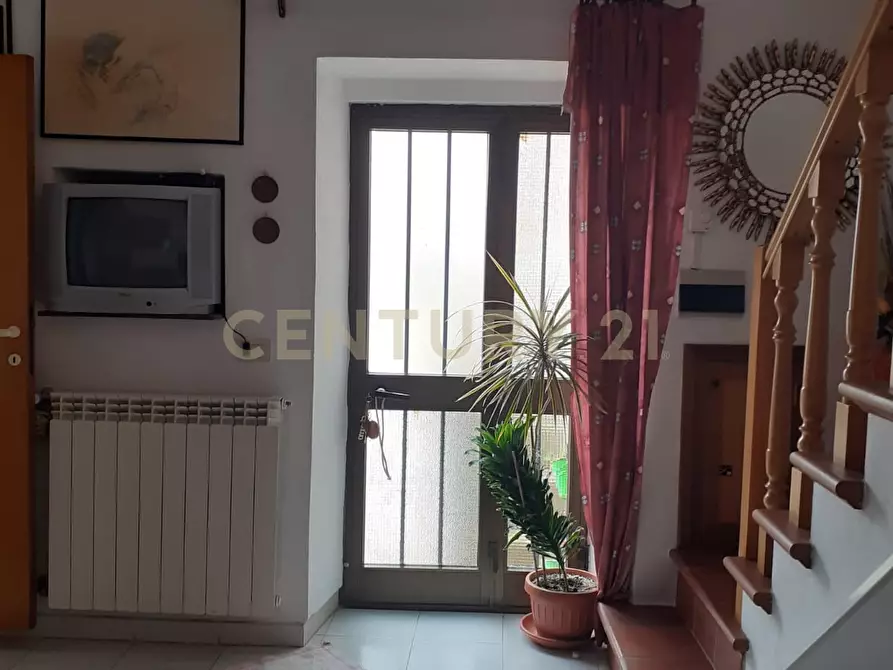 Immagine 3 di Trilocale in vendita  in Via delle Mura 9 a Isola Del Giglio