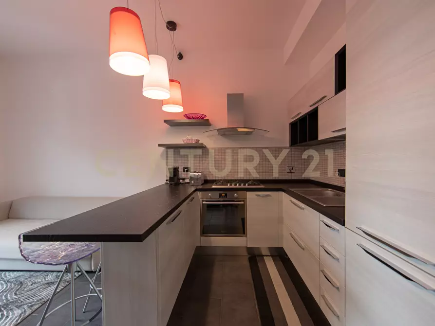 Immagine 5 di Bilocale in vendita  in Via Enrico Bondi 294 a Roma