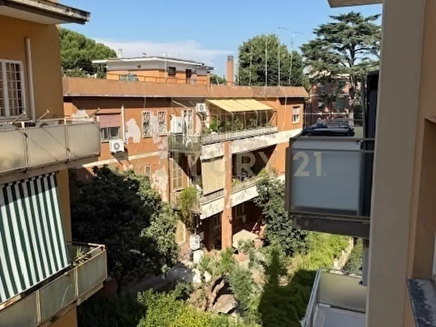 Immagine 75 di Trilocale in affitto  in Via Montecristo 10 a Roma