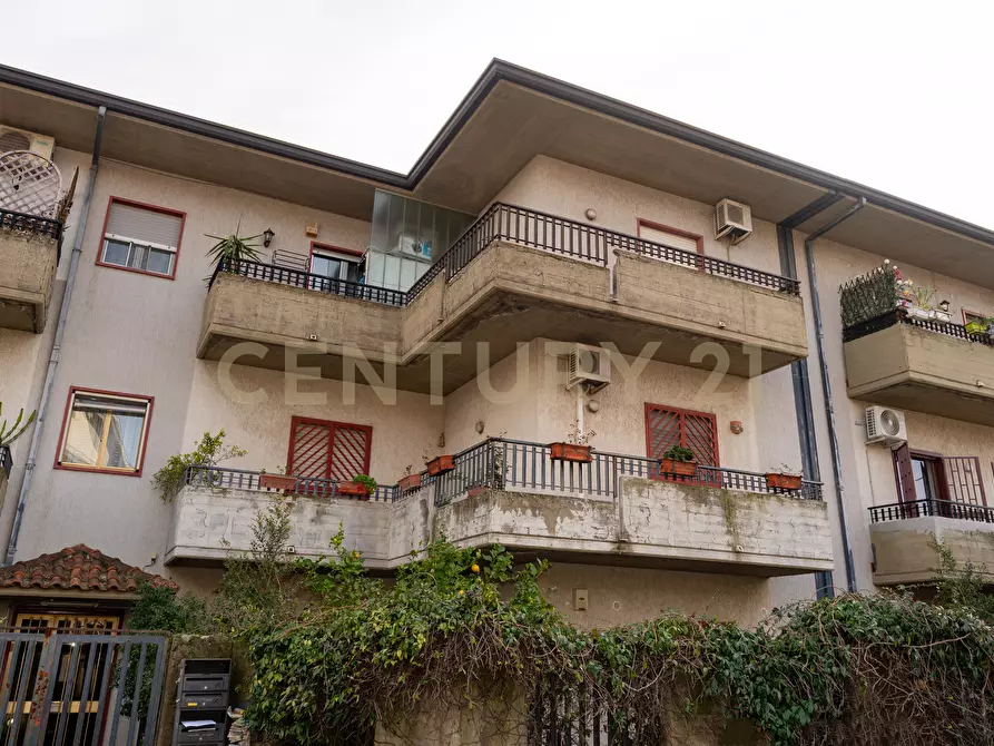 Immagine 37 di Trilocale in vendita  in VIA IDRIA 37 a Tremestieri Etneo