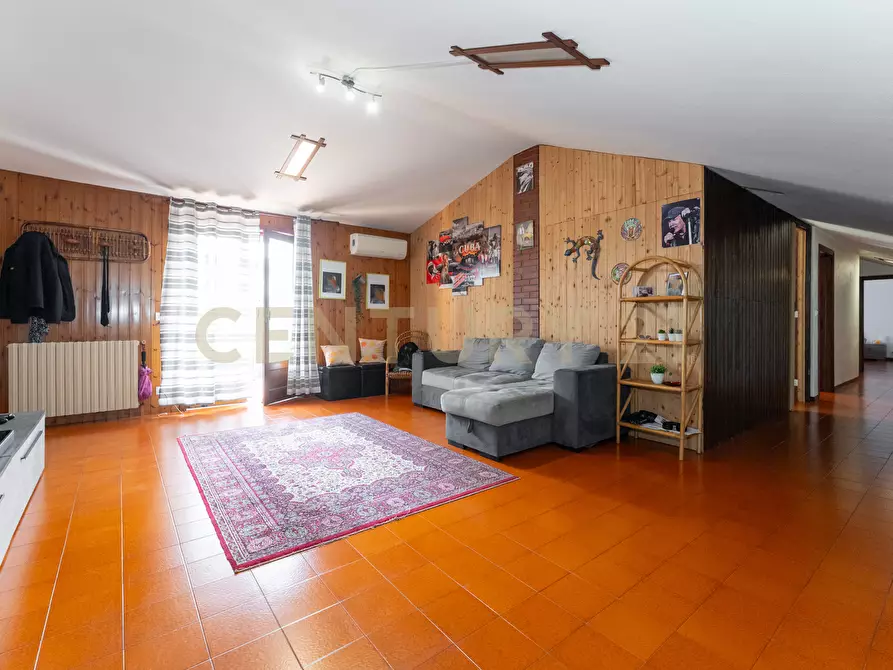 Immagine 1 di Attico in vendita  in Via Maugeri 76 a Valverde