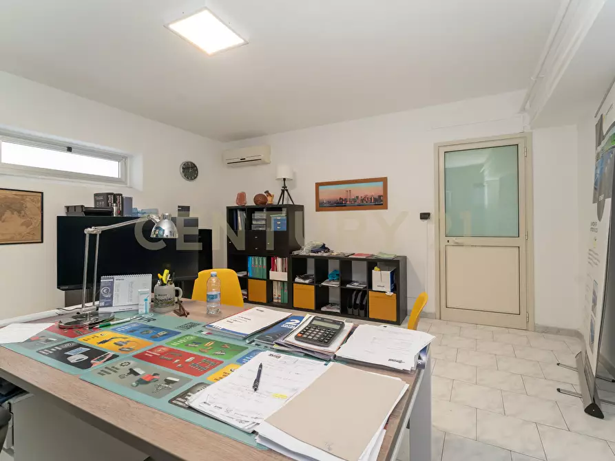 Immagine 18 di Trilocale in vendita  in Via Grazia Deledda 17 a Catania