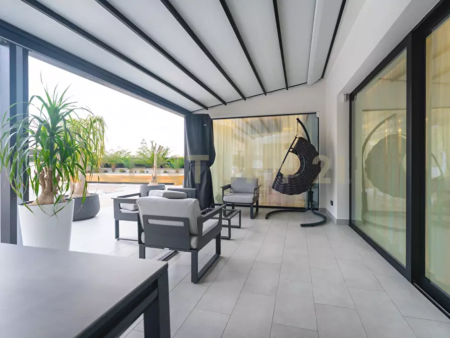 Immagine 24 di Villa in vendita  in Via Sant' Andrea 8 a Catania