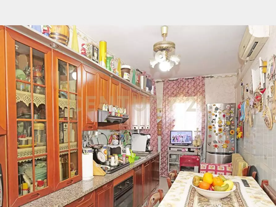 Immagine 25 di Pentalocale in vendita  in Via Portella della Ginestra 5 a Misterbianco