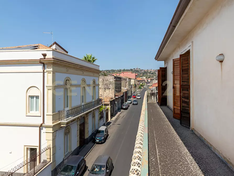 Immagine 23 di Pentalocale in vendita  in Via Vittorio Emanuele 181 a Viagrande