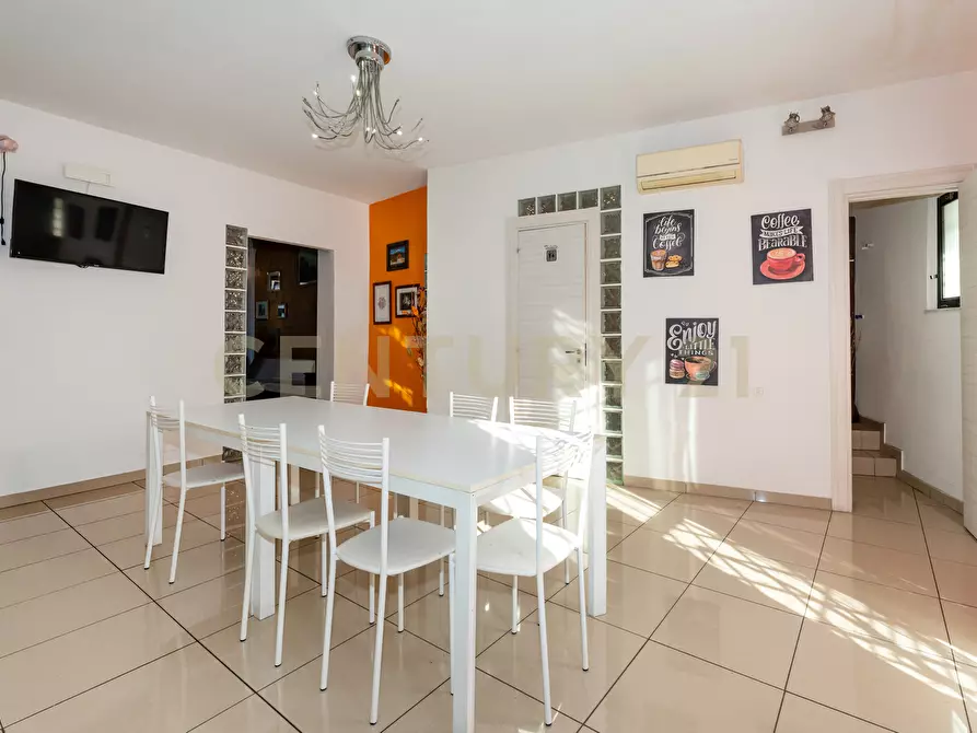 Immagine 12 di Porzione di casa in vendita  in Via Santissima Trinità 25 a Catania