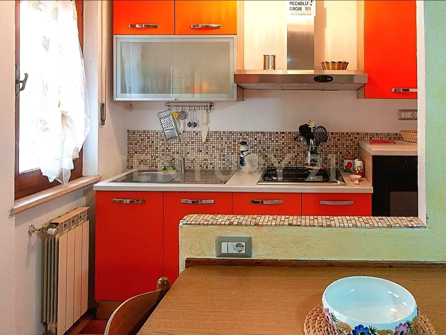 Immagine 11 di Bilocale in vendita  in Via Amiata 132 a Castiglione D'orcia