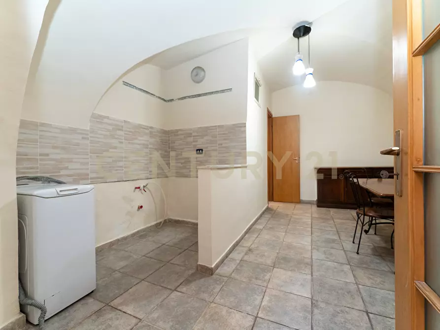 Immagine 3 di Bilocale in vendita  in Via del Principe 8 a Catania