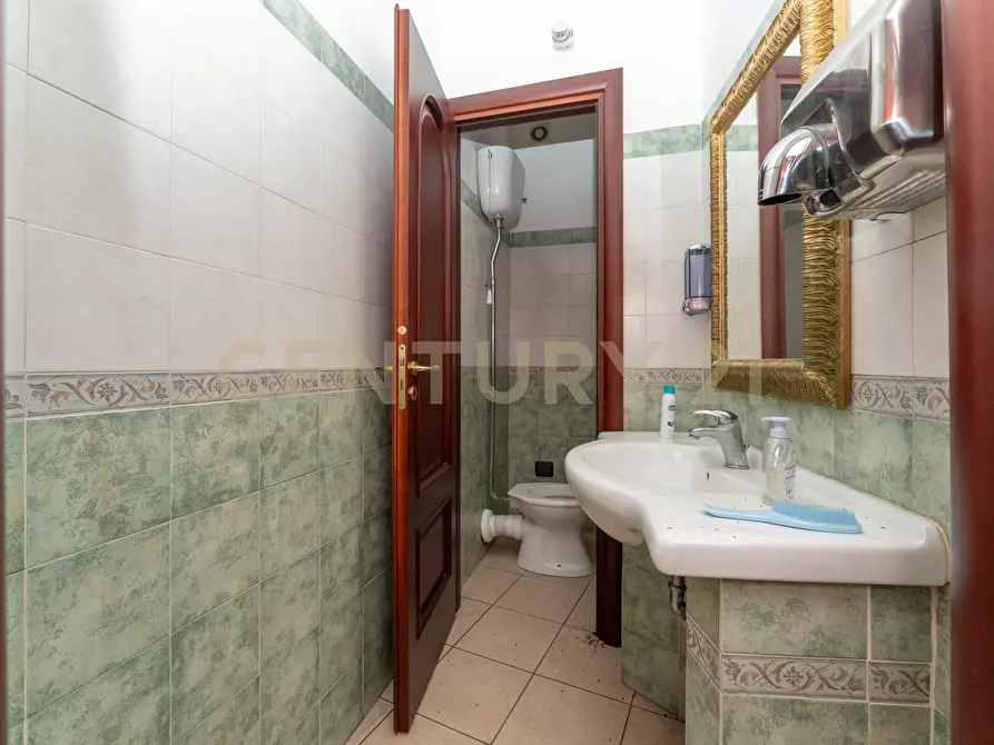 Immagine 18 di Bar / Ristorante in vendita  in Viale Papa Giovanni XXIII 46 a Camporotondo Etneo