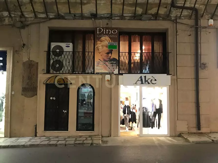Immagine 8 di Locale commerciale in vendita  in Corso Vittorio Emanuele 12 a Sciacca