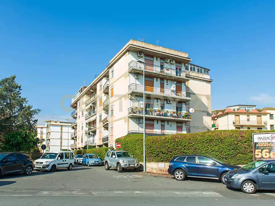 Immagine 2 di Bilocale in vendita  in Via Madonna di Fatima 71 a Gravina Di Catania