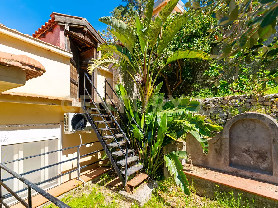 Immagine 50 di Villa in vendita  in Via Leonardo Da Vinci 5 a Taormina