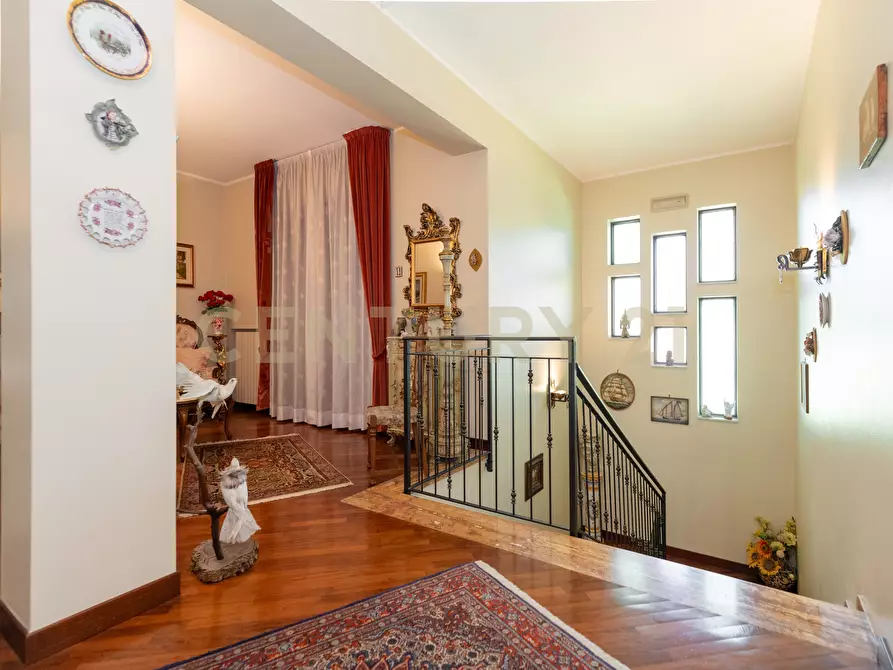 Immagine 68 di Villa in vendita  in Via Salemi 19 a Mascalucia