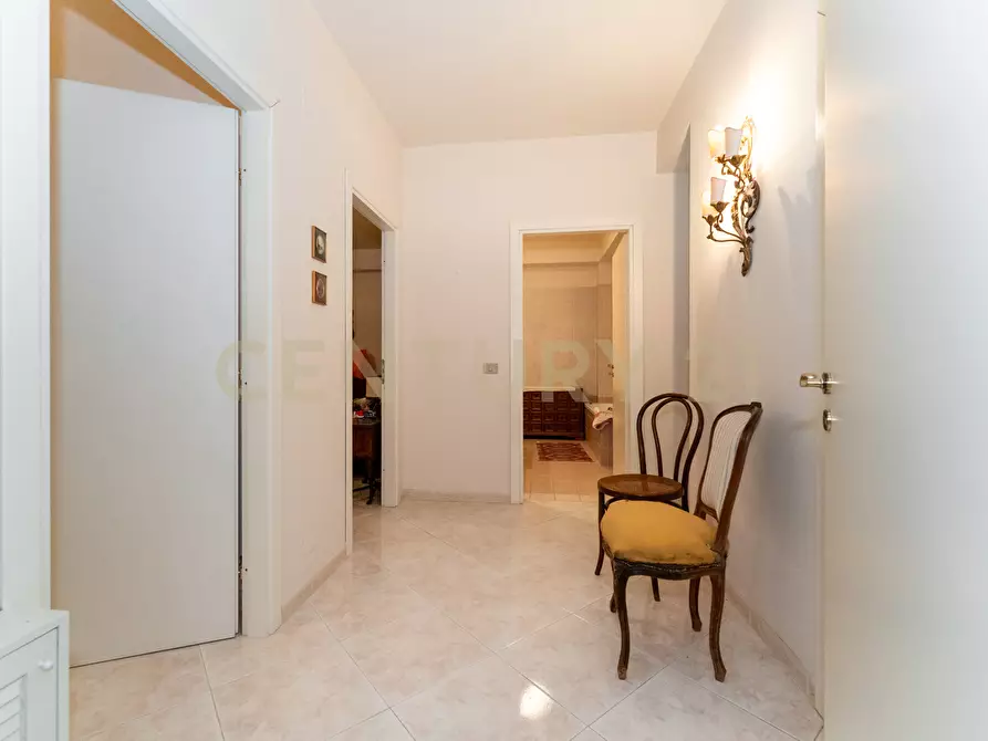 Immagine 21 di Pentalocale in vendita  in Via Archimede sn a Carlentini