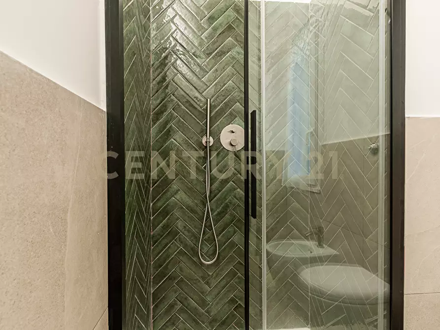 Immagine 51 di Appartamento in vendita  in Via Lampedusa a Roma