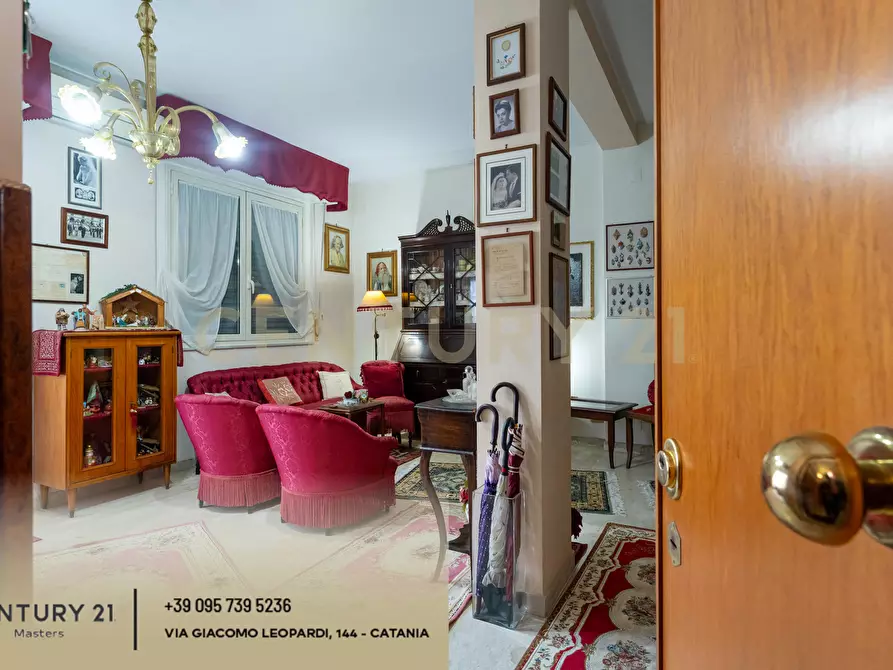 Immagine 51 di Attico in vendita  in Via Gargano 31 a Catania