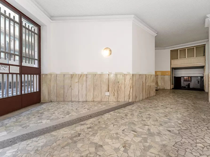 Immagine 8 di Garage in vendita  in Via Giacomo Leopardi 119 a Catania