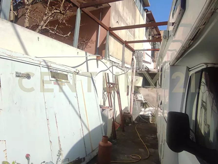 Immagine 2 di Bilocale in vendita  in Via Luigi Settembrini 2 a Giarre