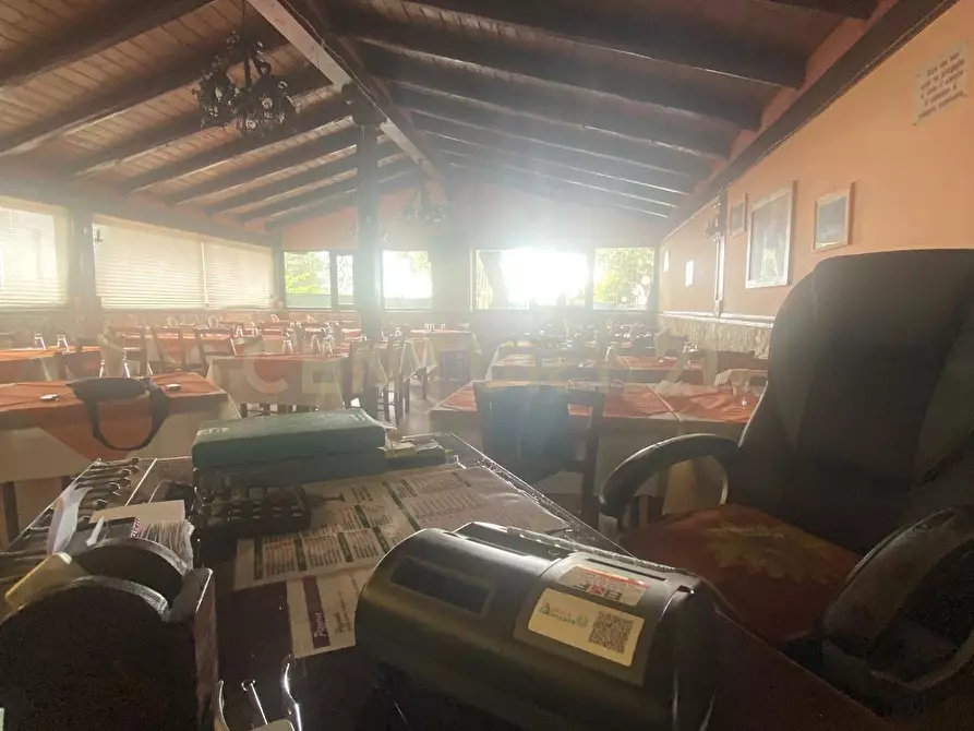 Immagine 19 di Pizzeria / Pub in vendita  in Via Alcide de Gasperi 110 a Mascalucia