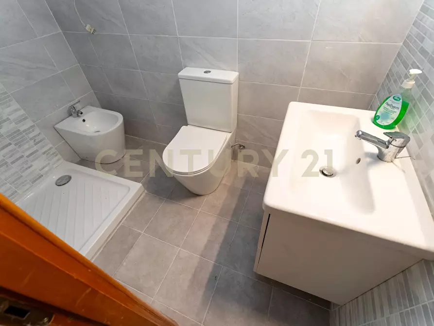Immagine 32 di Bilocale in vendita  in Via del Principe 8 a Catania