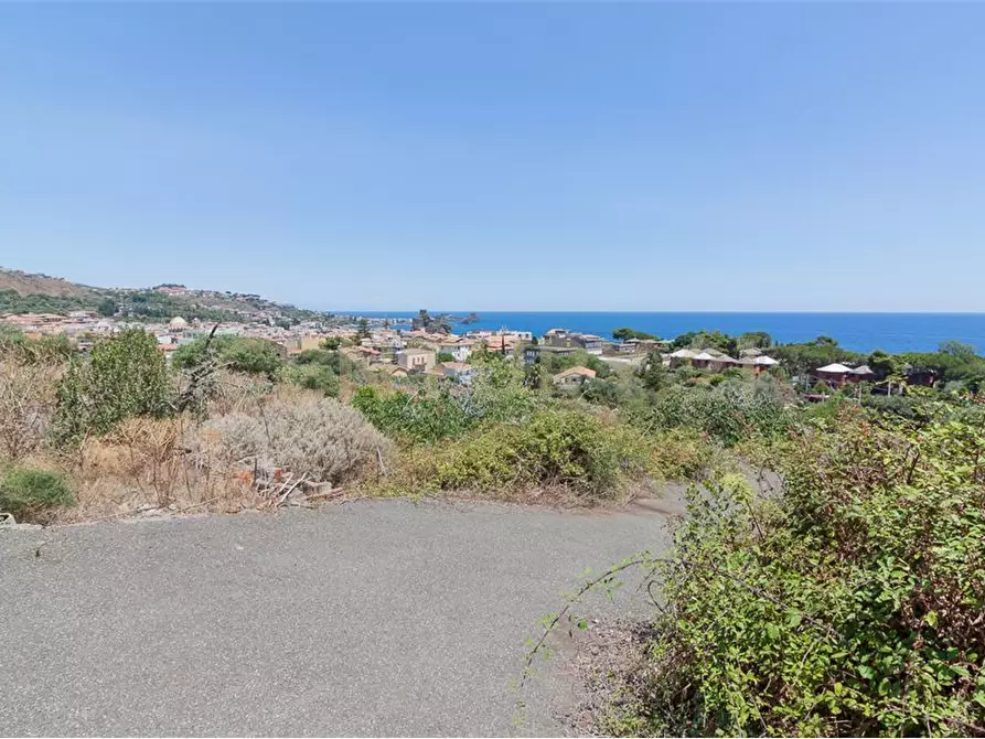 Immagine 12 di Terreno edificabile in vendita  in Via XXI Aprile a Aci Castello