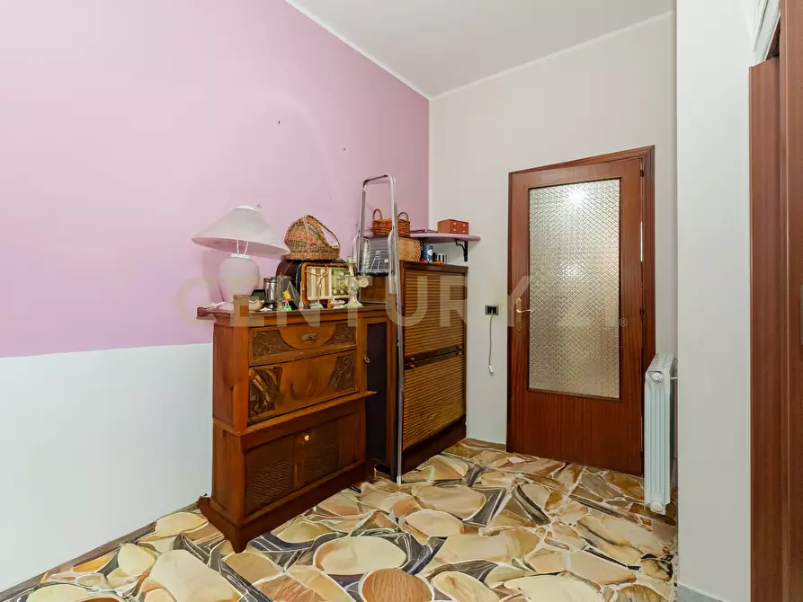 Immagine 16 di Pentalocale in vendita  in Via Goffredo Mameli 4 a Belpasso