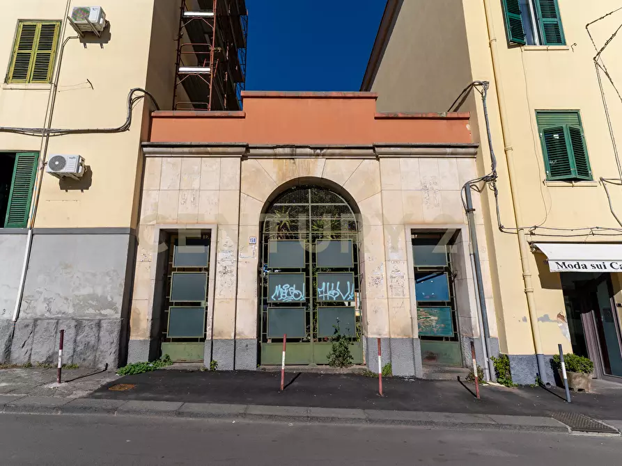 Immagine 32 di Bilocale in vendita  in VIALE MARIO RAPISARDI 158 a Catania